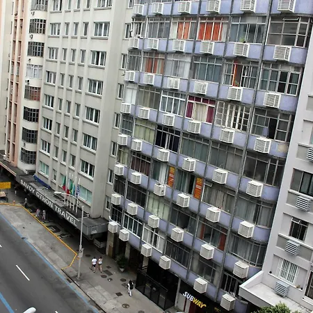 BOM E BARATO a 200 metros da praia - Av Copacabana 1032 ap 705-2